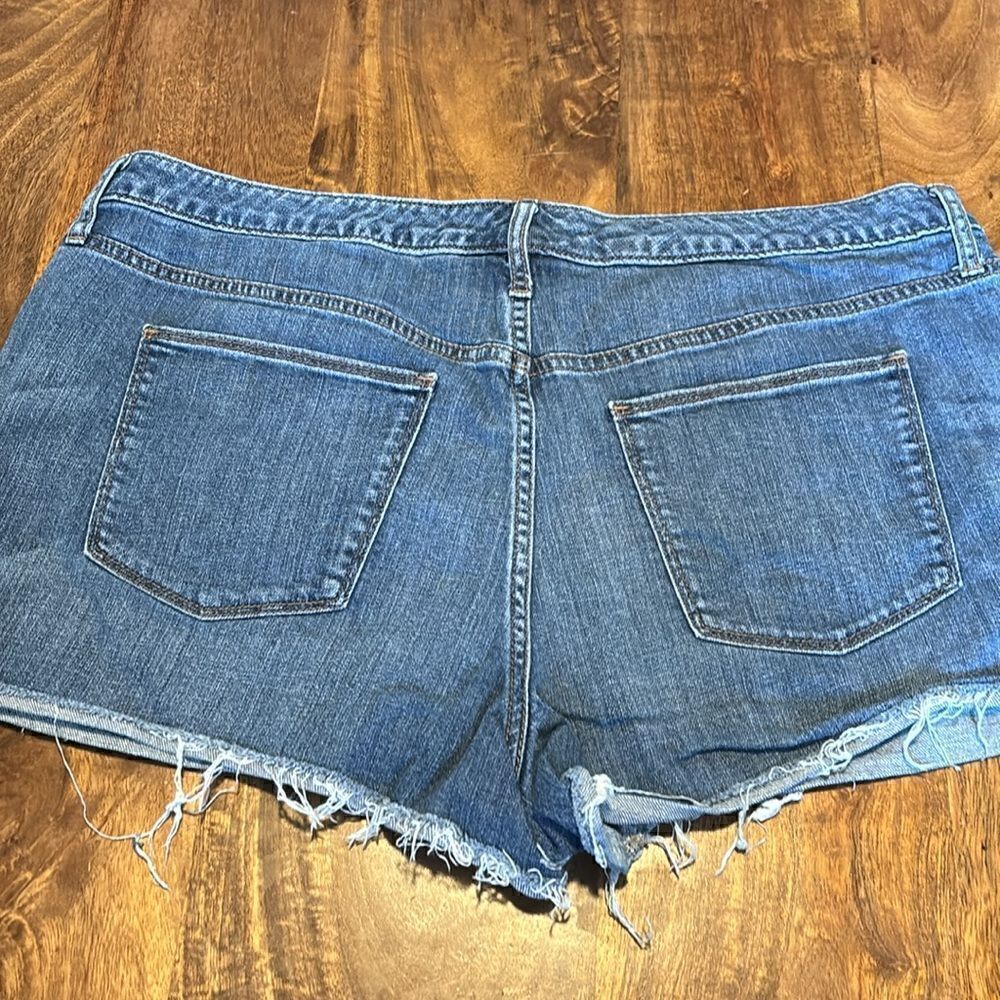 Universal Thread Hi Rise Vintage Shortie Button Front Size 18 - Picture 3 of 8
